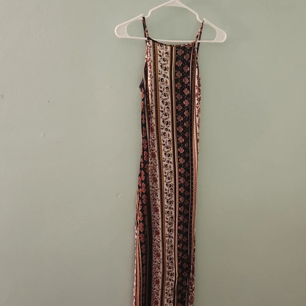 Dress - Picture 1 of 4
